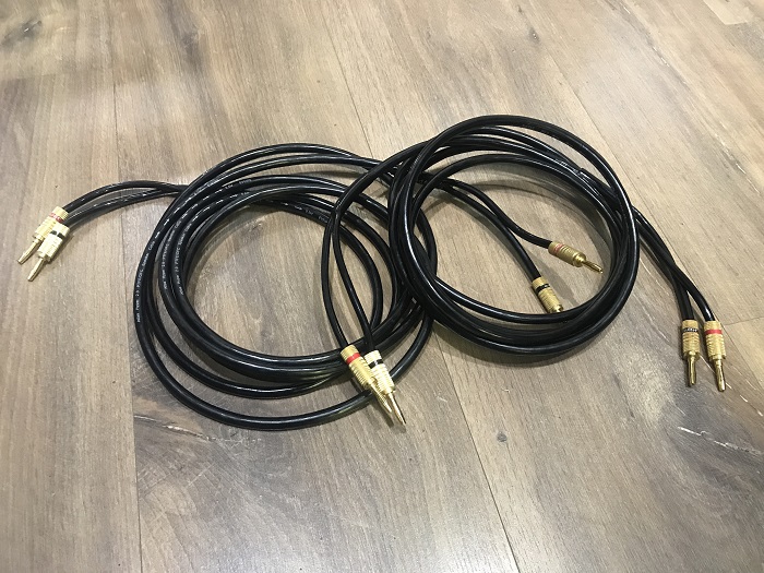 Atlas Cables Hyper 2.0 2х3.0m (banana "NorStone")